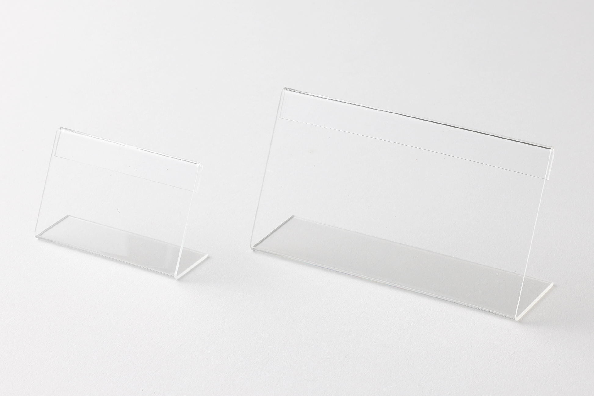 アクリルV型カード立て