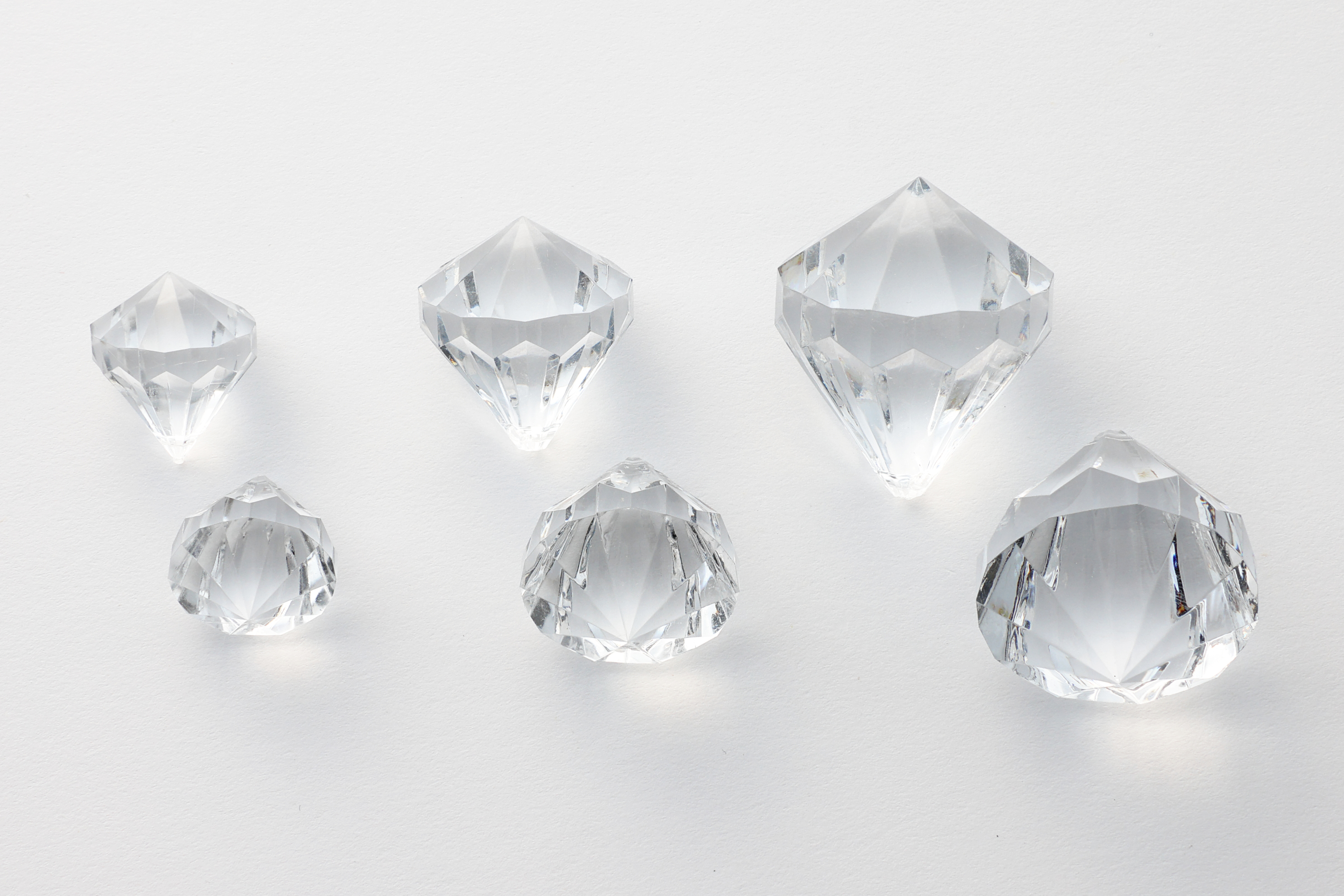 ビーズ クリスタル